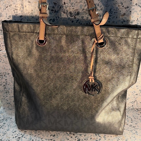 Michael Kors Handbags - Michael Kors Jet Set Tote Black MK Logo Shoulder Bag Large